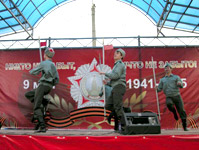 Хореографический коллектив Юный зиловец. Казачий танец